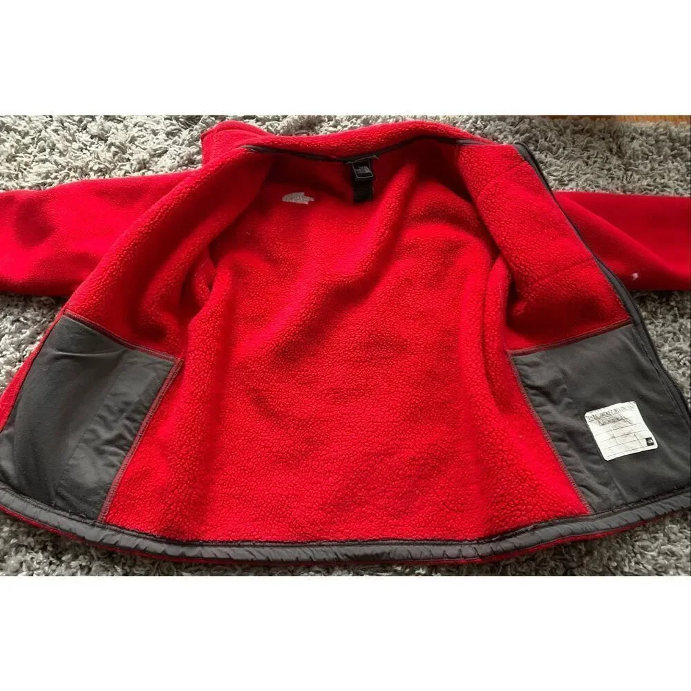 The North Face SPELL OUT DENALI RED Fleece JACKET COAT Boys L